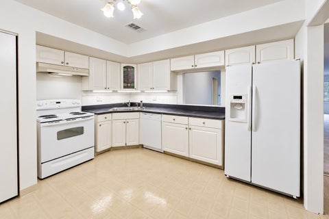 Tiny photo for 701 Ridge Road #3B, Wilmette, IL 60091 (MLS # 12782955)