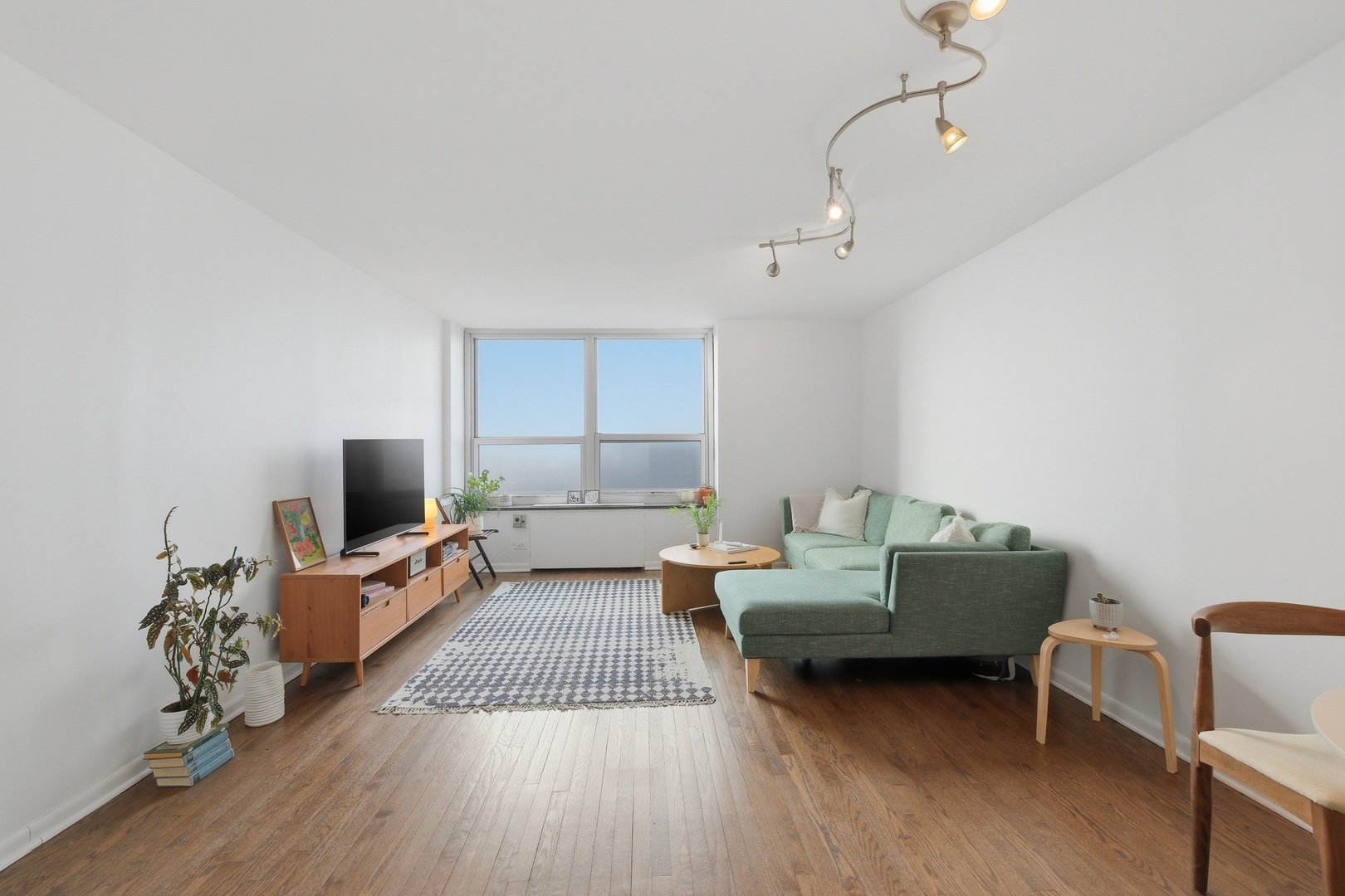 720 W Gordon Terrace 11A