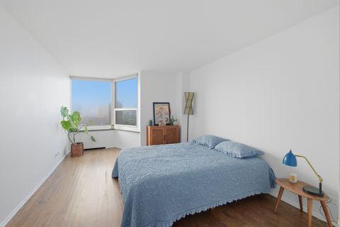 Tiny photo for 720 W Gordon Terrace #11A, Chicago, IL 60613 (MLS # 12586762)