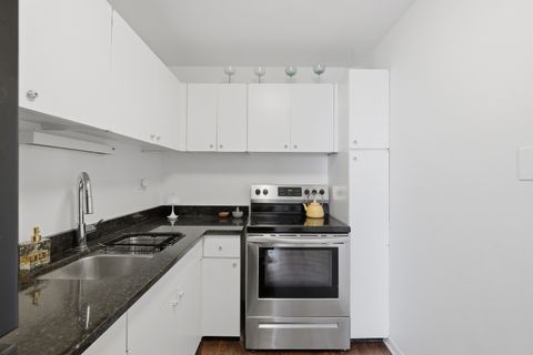 Tiny photo for 720 W Gordon Terrace #11A, Chicago, IL 60613 (MLS # 12586762)