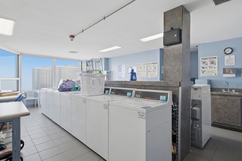 Tiny photo for 720 W Gordon Terrace #11A, Chicago, IL 60613 (MLS # 12586762)