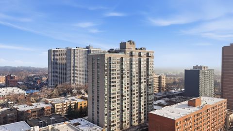 Tiny photo for 720 W Gordon Terrace #11A, Chicago, IL 60613 (MLS # 12586762)
