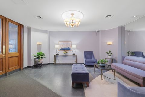 Tiny photo for 720 W Gordon Terrace #11A, Chicago, IL 60613 (MLS # 12586762)