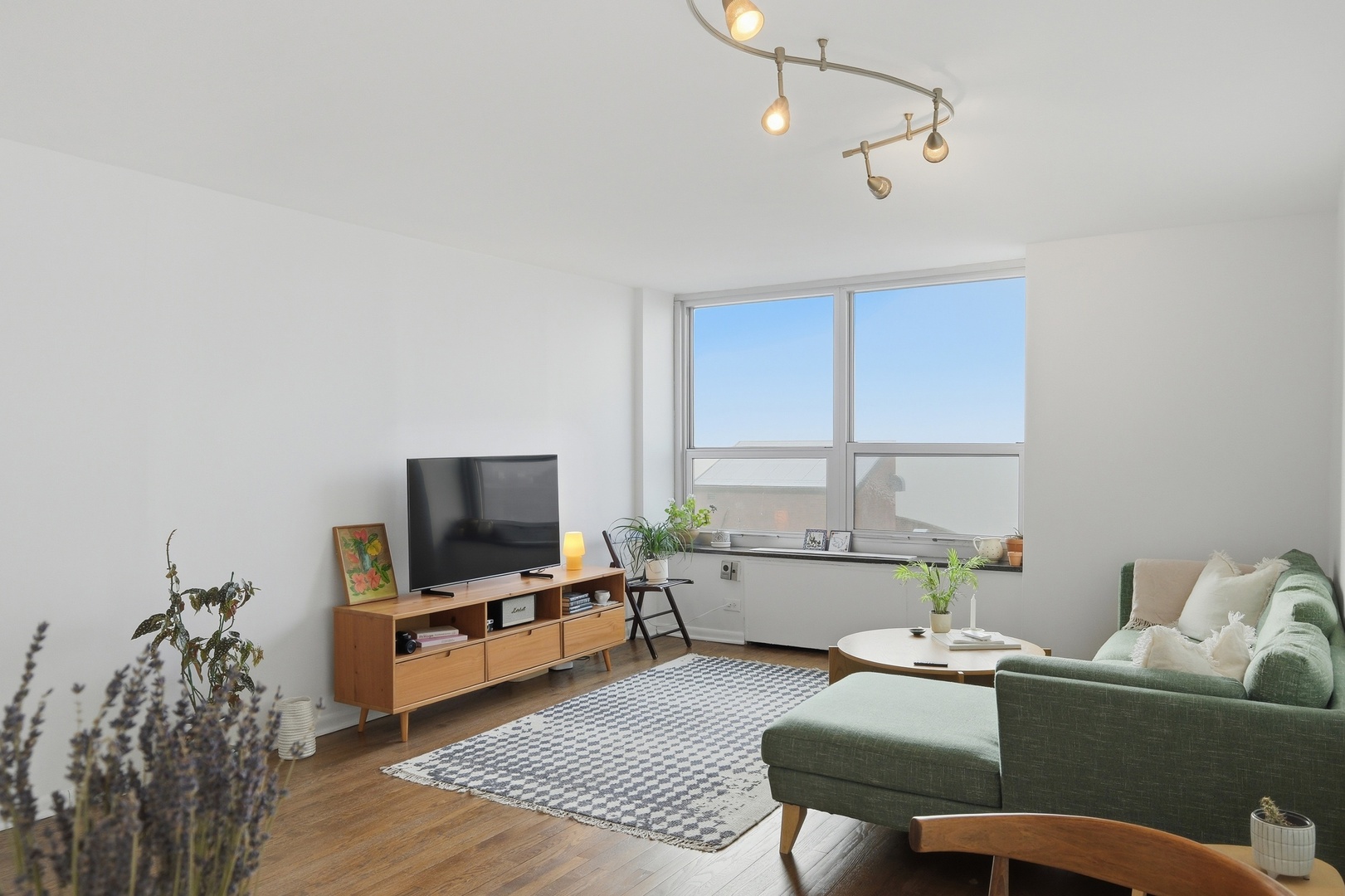 720 W Gordon Terrace 11A