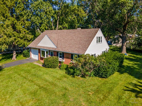 Photo of 4904 Rose Street, Crystal Lake, IL 60014 (MLS # 12732531)