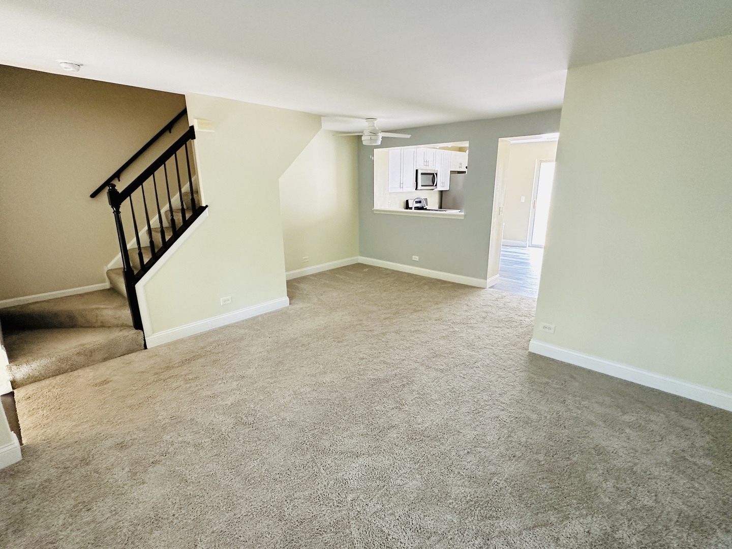 256 W Treehouse Lane