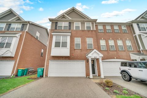 Photo of 60 Grey Wolf Drive, Wheeling, IL 60090 (MLS # 12593585)