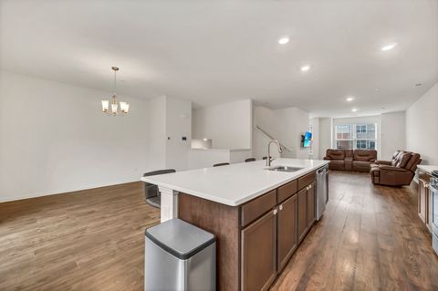 Tiny photo for 60 Grey Wolf Drive, Wheeling, IL 60090 (MLS # 12593585)