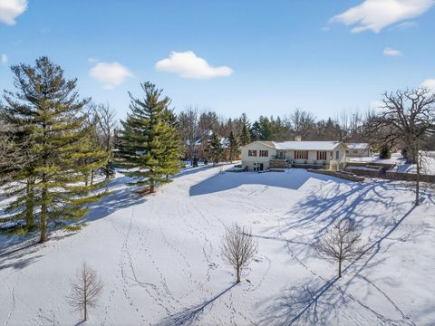 Tiny photo for 18N741 WestHill Road, Dundee, IL 60118 (MLS # 12549328)