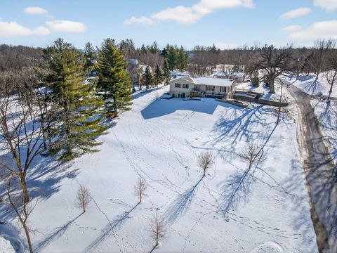 Tiny photo for 18N741 WestHill Road, Dundee, IL 60118 (MLS # 12549328)