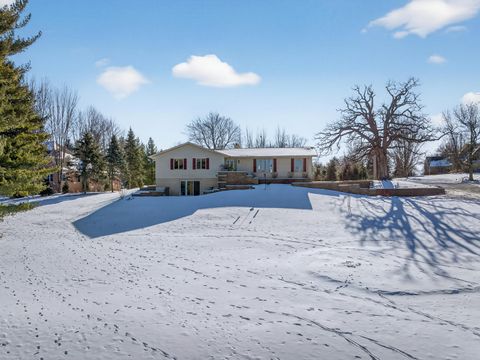 Tiny photo for 18N741 WestHill Road, Dundee, IL 60118 (MLS # 12549328)