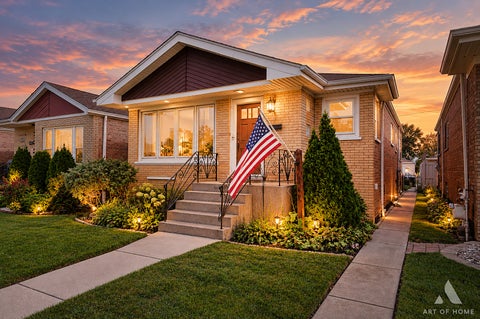 Photo of 6449 S LAMON Avenue, Chicago, IL 60638 (MLS # 12793698)