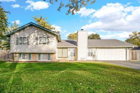 Tiny photo for 5763 Edison Circle, Hanover Park, IL 60133 (MLS # 12507934)