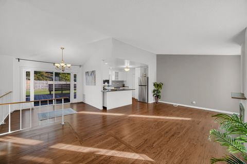 Tiny photo for 5763 Edison Circle, Hanover Park, IL 60133 (MLS # 12507934)