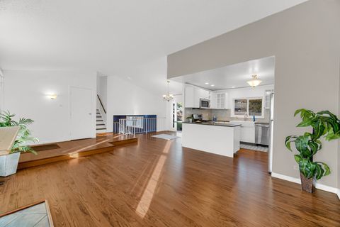 Tiny photo for 5763 Edison Circle, Hanover Park, IL 60133 (MLS # 12507934)