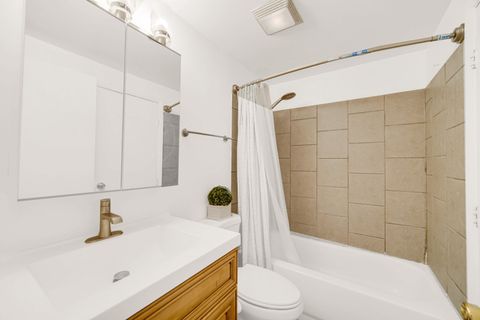 Tiny photo for 5763 Edison Circle, Hanover Park, IL 60133 (MLS # 12507934)