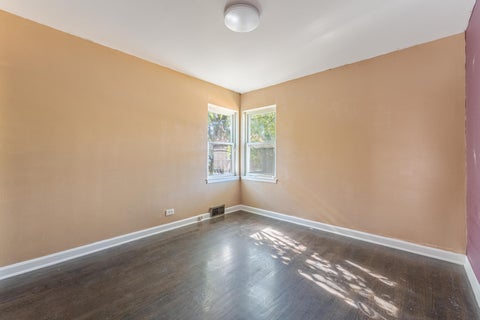 Tiny photo for 4418 Madison Avenue, Brookfield, IL 60513 (MLS # 12797370)