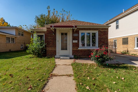 Photo of 4418 Madison Avenue, Brookfield, IL 60513 (MLS # 12797370)