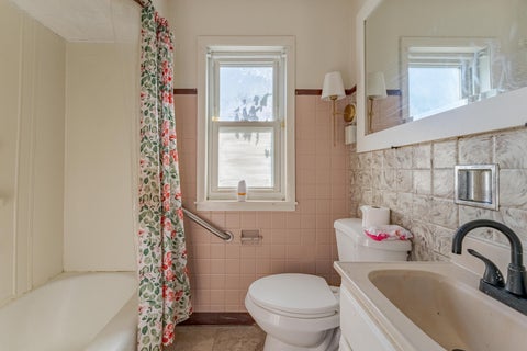 Tiny photo for 4418 Madison Avenue, Brookfield, IL 60513 (MLS # 12797370)