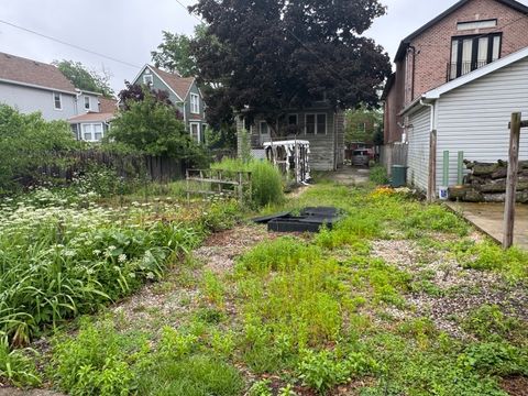 Tiny photo for 4460 N Tripp Avenue, Chicago, IL 60630 (MLS # 12506396)