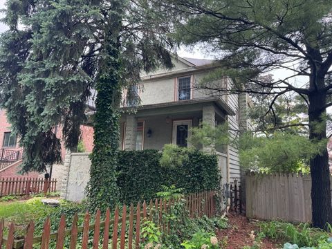 Tiny photo for 4460 N Tripp Avenue, Chicago, IL 60630 (MLS # 12506396)