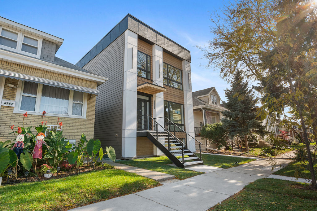 4959 N Merrimac Avenue