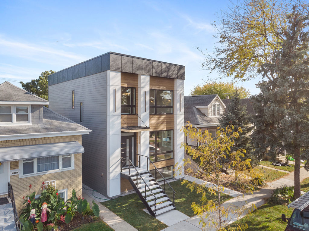 4959 N Merrimac Avenue