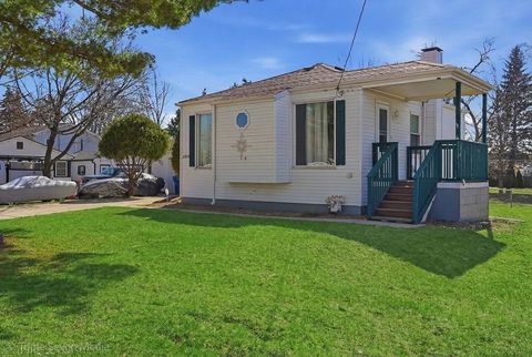 Photo of 2357 Caton Farm Road, Crest Hill, IL 60403 (MLS # 12623709)