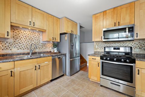 Tiny photo for 36712 N Traer Terrace, Gurnee, IL 60031 (MLS # 12524493)