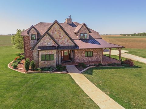 14431 E 2400 North Road Hudson IL 61748