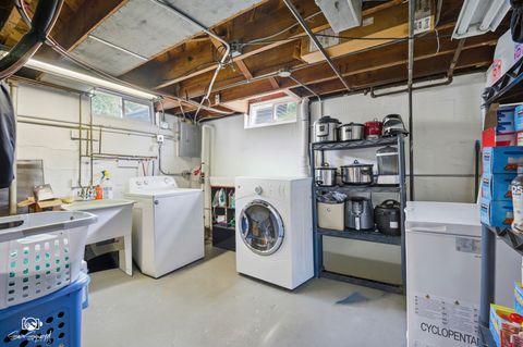 Tiny photo for 1611 Marquette Road, Joliet, IL 60435 (MLS # 12639375)