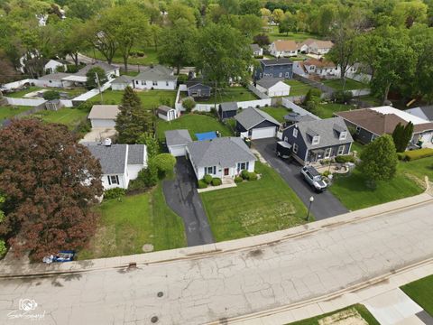 Tiny photo for 1611 Marquette Road, Joliet, IL 60435 (MLS # 12639375)