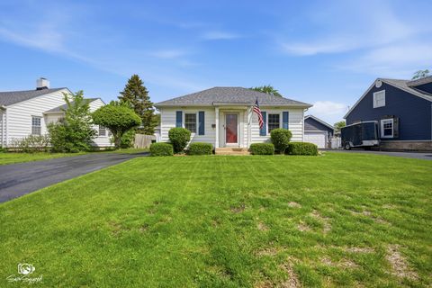 Tiny photo for 1611 Marquette Road, Joliet, IL 60435 (MLS # 12639375)