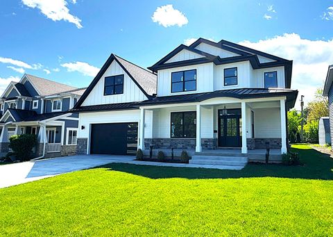 Tiny photo for 1326 N Race Avenue, Arlington Heights, IL 60004 (MLS # 12486774)