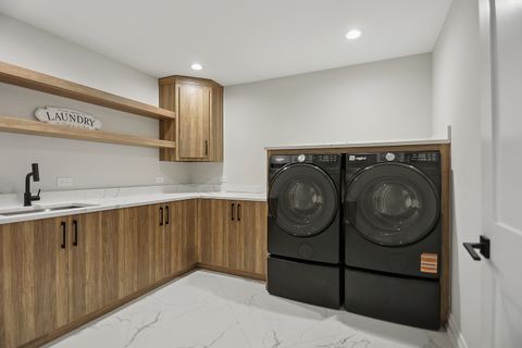 Tiny photo for 1326 N Race Avenue, Arlington Heights, IL 60004 (MLS # 12486774)