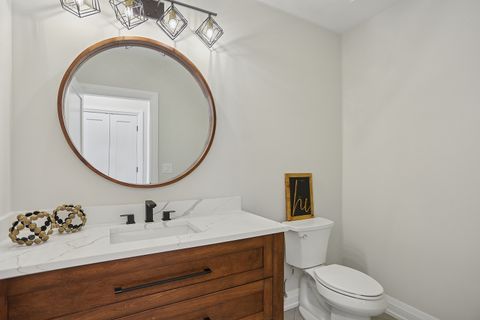 Tiny photo for 1326 N Race Avenue, Arlington Heights, IL 60004 (MLS # 12486774)