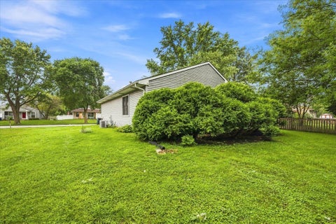 Tiny photo for 413 Travelaire Avenue, Naperville, IL 60565 (MLS # 12720908)