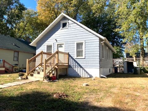 509 Avenue I Sterling IL 61081