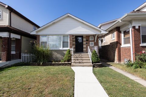 Photo of 2718 S East Avenue, Berwyn, IL 60402 (MLS # 12487641)