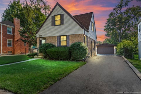 Tiny photo for 1311 Heidorn Avenue, Westchester, IL 60154 (MLS # 12794431)