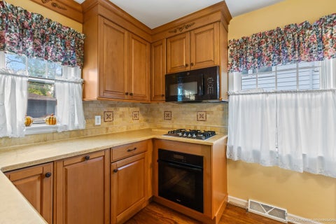 Tiny photo for 1311 Heidorn Avenue, Westchester, IL 60154 (MLS # 12794431)