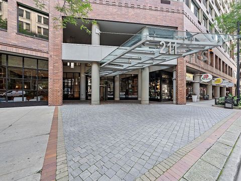 211 E Ohio Street 307 Chicago IL 60611