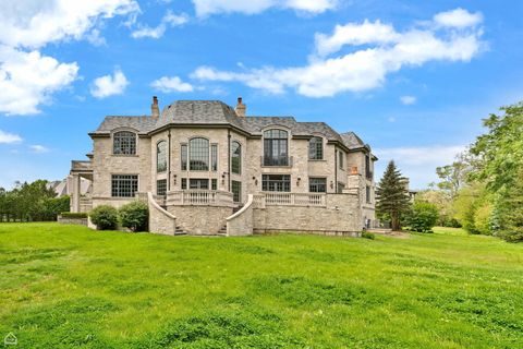 Tiny photo for 2202 MARTIN Lane, Northfield, IL 60093 (MLS # 12489209)