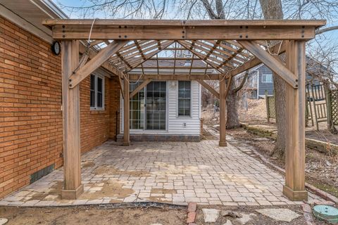 Tiny photo for 3812 N Thornwood Avenue, Davenport, IA 52806 (MLS # 12566309)