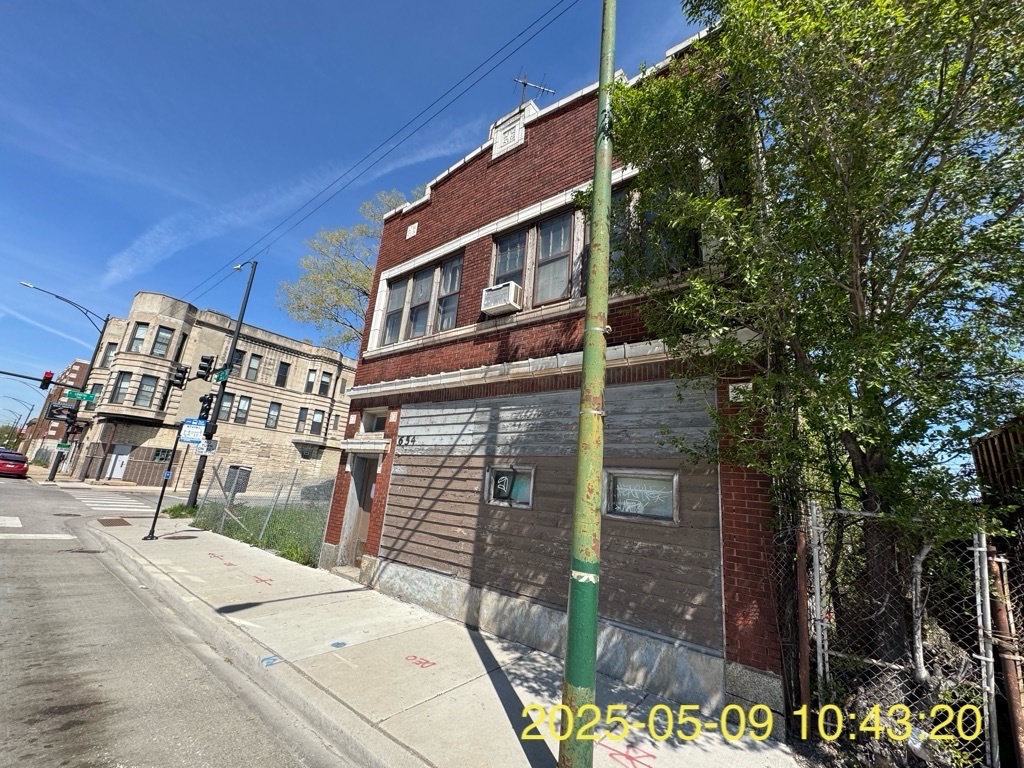 654 W 47th Street