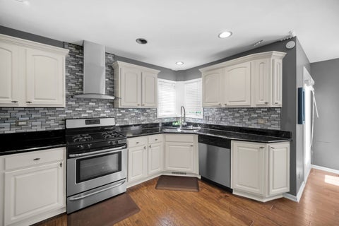 Tiny photo for 2518 Adamsway Drive, Aurora, IL 60502 (MLS # 12706814)