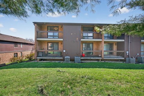 Tiny photo for 8150 Brookside Drive #204, Palos Park, IL 60464 (MLS # 12604043)