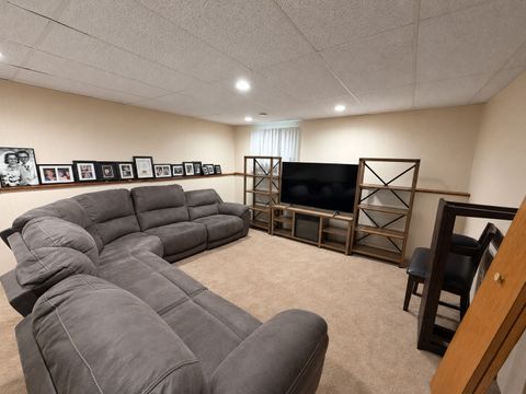 Tiny photo for 204 W Hawthorne Boulevard, Mundelein, IL 60060 (MLS # 12680271)
