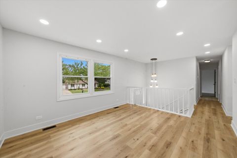 Tiny photo for 7931 W laurel Drive, Frankfort, IL 60423 (MLS # 12645506)