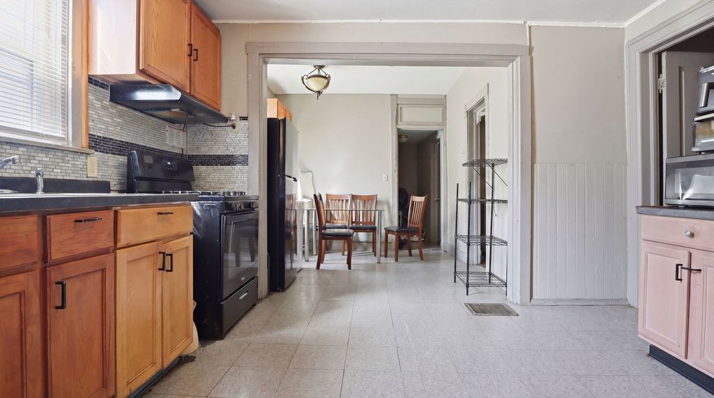 6408 S Aberdeen Street